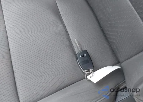 2016 Hyundai Santa Fe Sport 2.4L z USA, uszkodzony, nr VIN 5XYZU3LB0GG378480